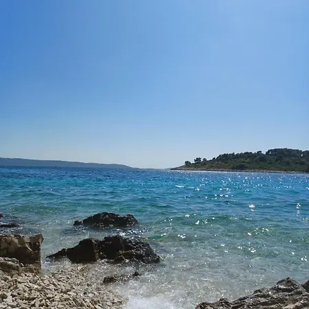 Adria Relax With Private Heated Pool Τρογκίρ