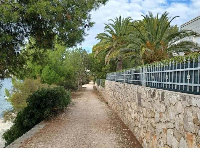 Adria Relax With Private Heated Pool Daire Trogir