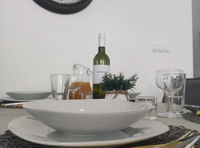 Adria Relax With Private Heated Pool Daire