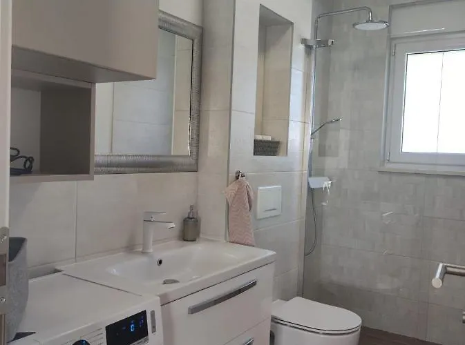 Adria Relax With Private Heated Pool Daire