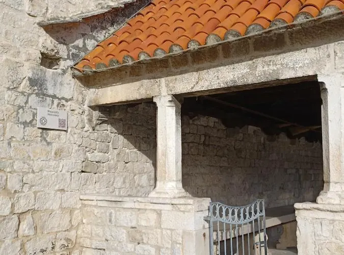 Adria Relax With Private Heated Pool * Trogir