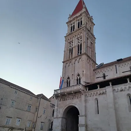 Adria Relax With Private Heated Pool Apartman Trogir