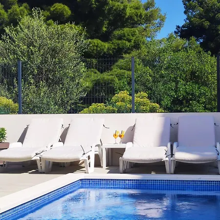 Adria Relax With Private Heated Pool *