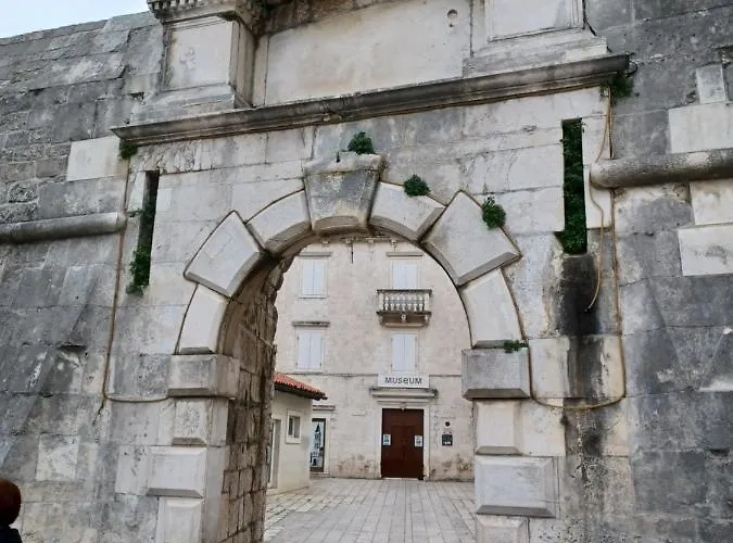 Adria Relax With Private Heated Pool Apartament Trogir